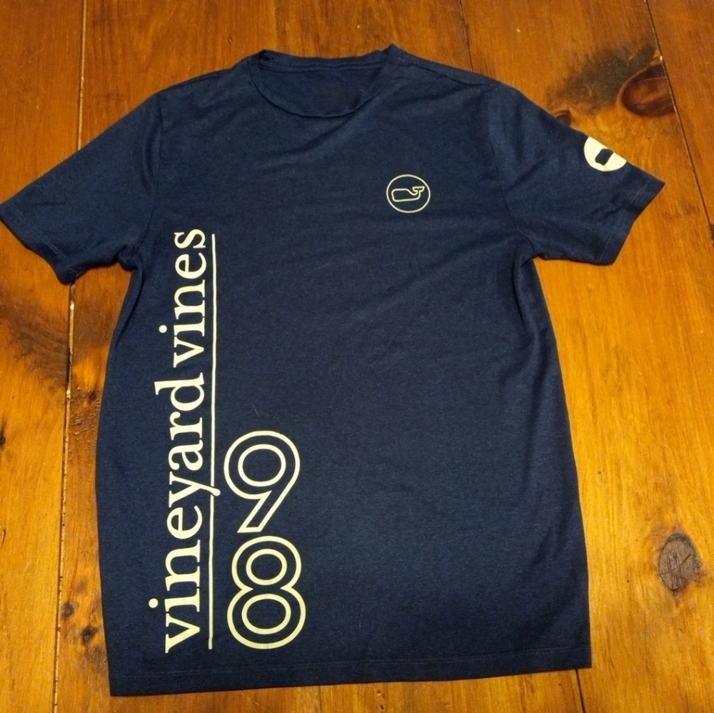 Vineyard Vines Performance Mens T Shirt 98 Whale Blue Double Sided Size XS